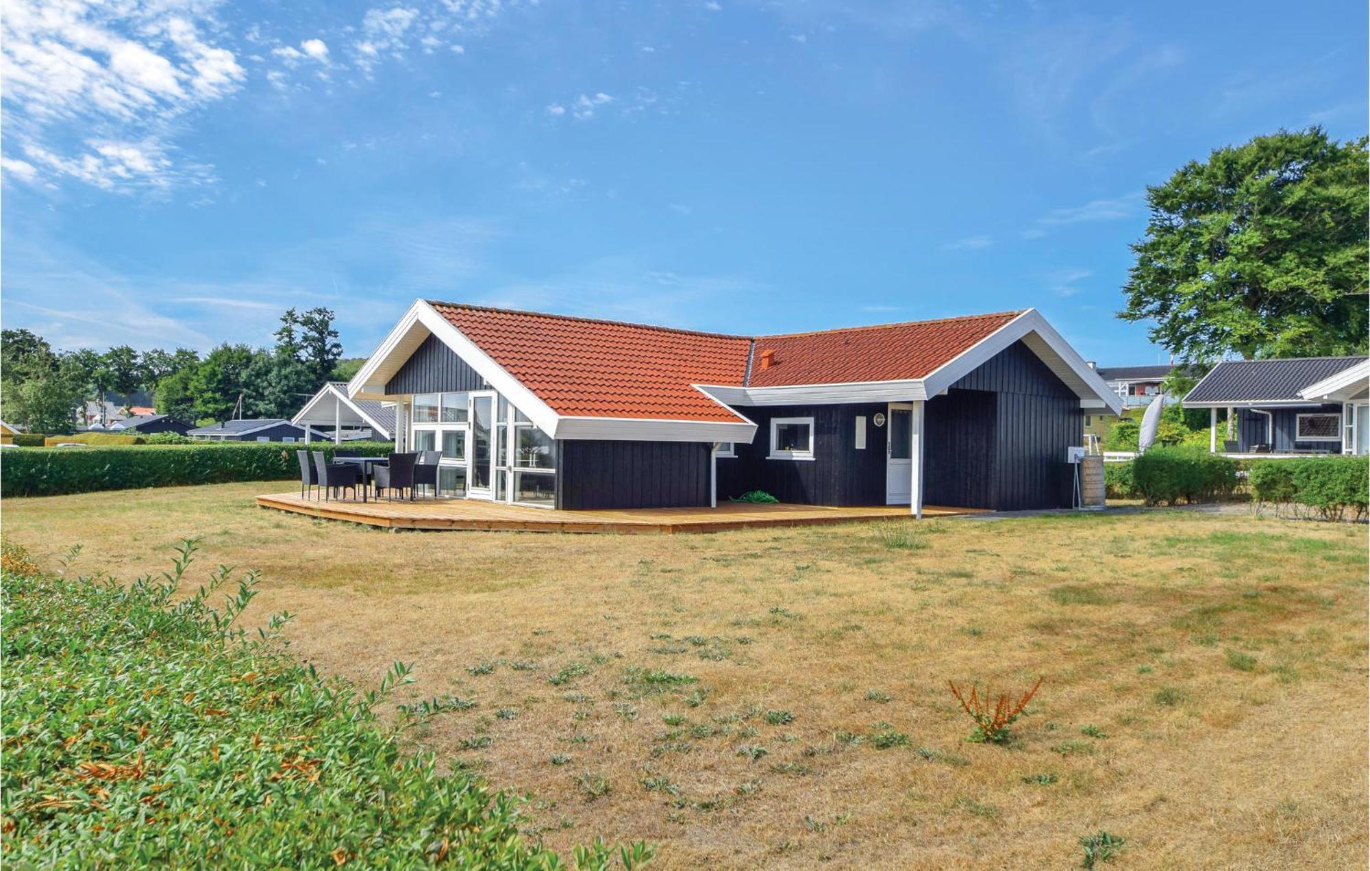 Amazing Home In Bjert With Wifi Binderup Strand المظهر الخارجي الصورة